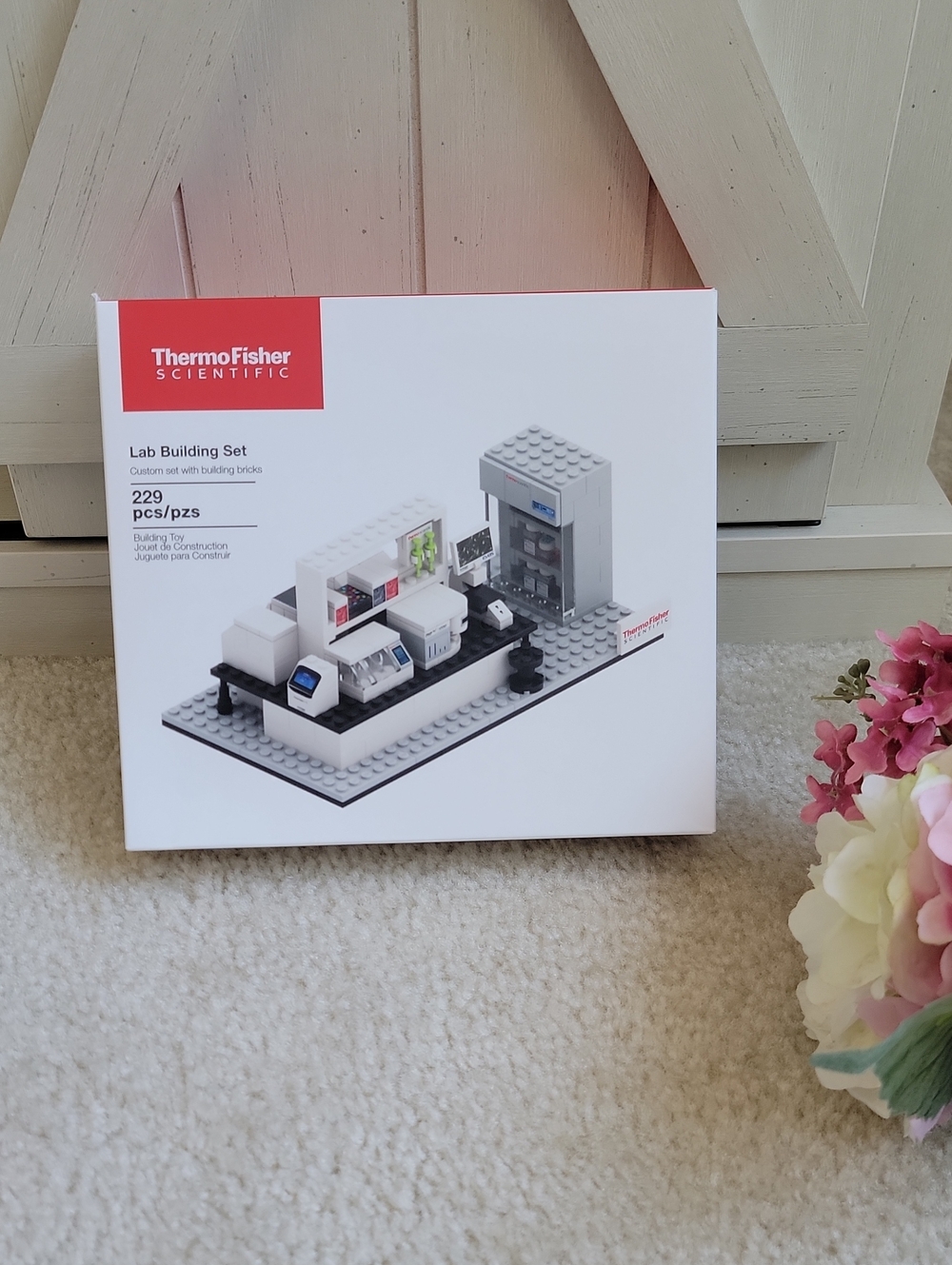 Thermo Fisher Scientific Lab Building Set | 229 Pieces | Not Lego Branded